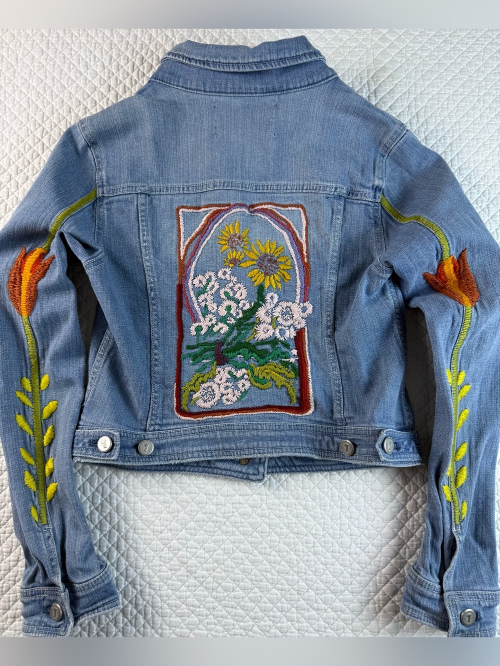 Pilcro Anthropologie Embroidered Floral Denim Jacket Size Small - Picture 11 of 15